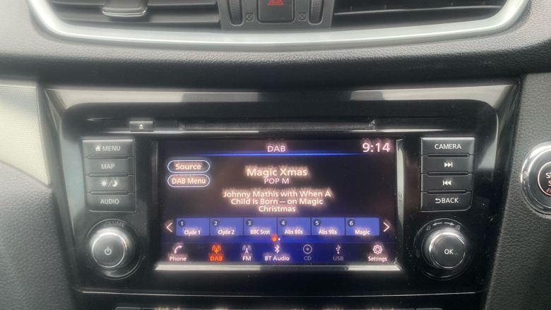 Nissan Qashqai 1.3 DiG-T N-Motion 5dr Petrol Hatchback